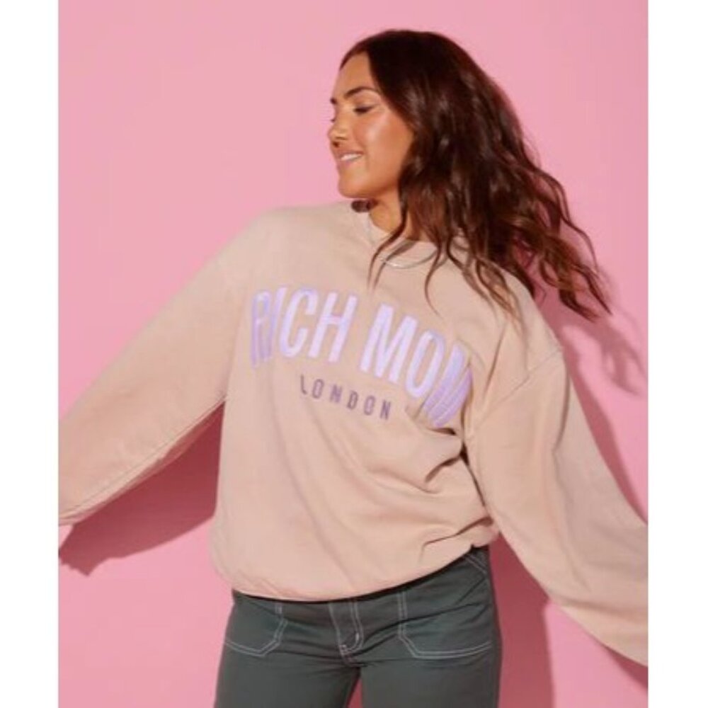 Rich Mom London Sweatshirt, Size Medium